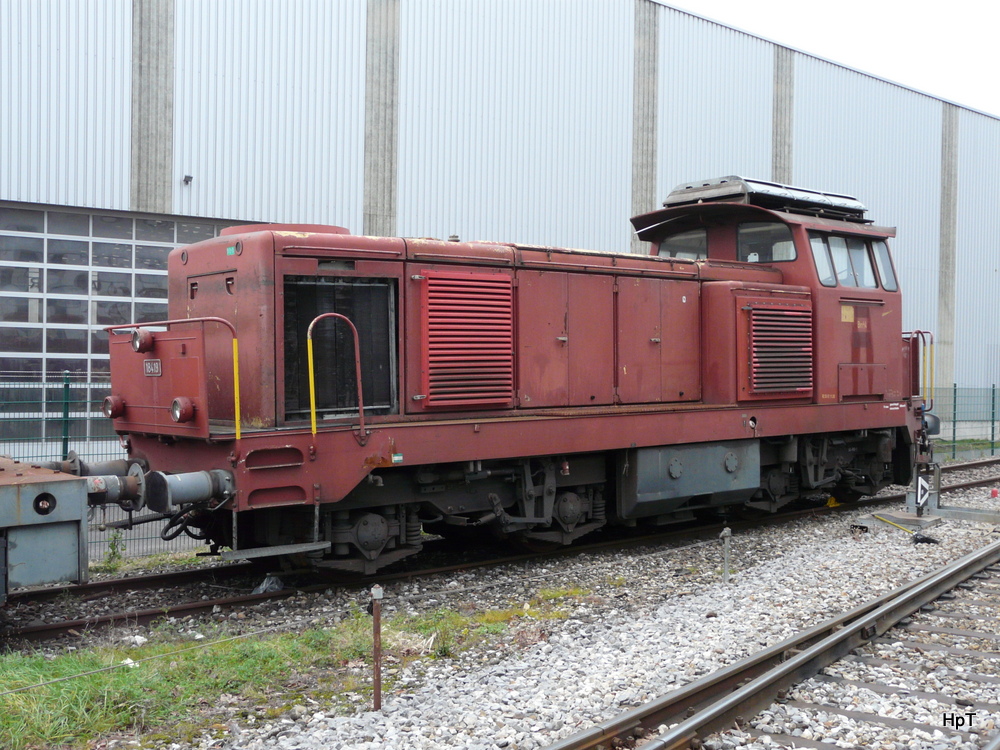 SBB - Bm 4/4  18419 vor den Toren eines Alteisenhändlers in Biel am 24.11.2013