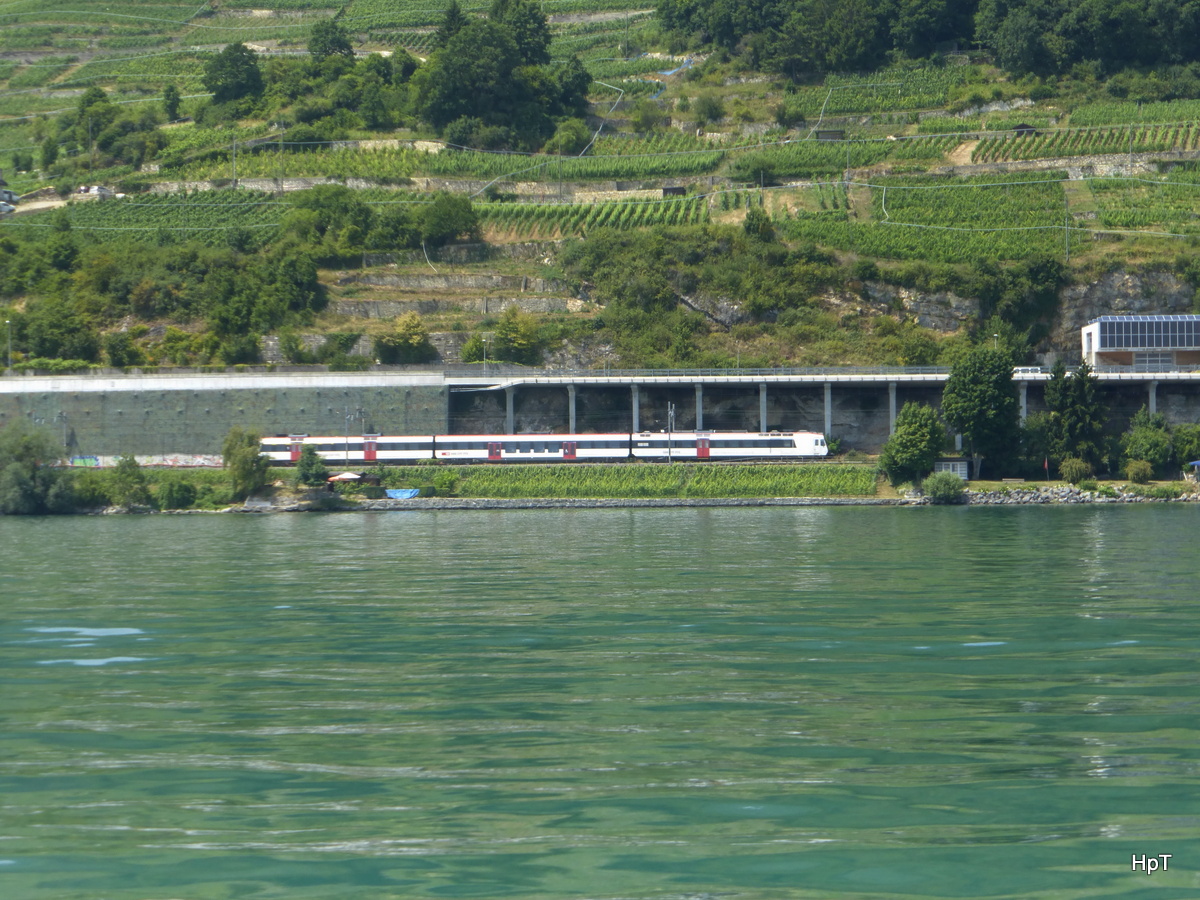 SBB - Regio von Neuchatel nach Biel unterwegs am Bielersee am 06.07.2015