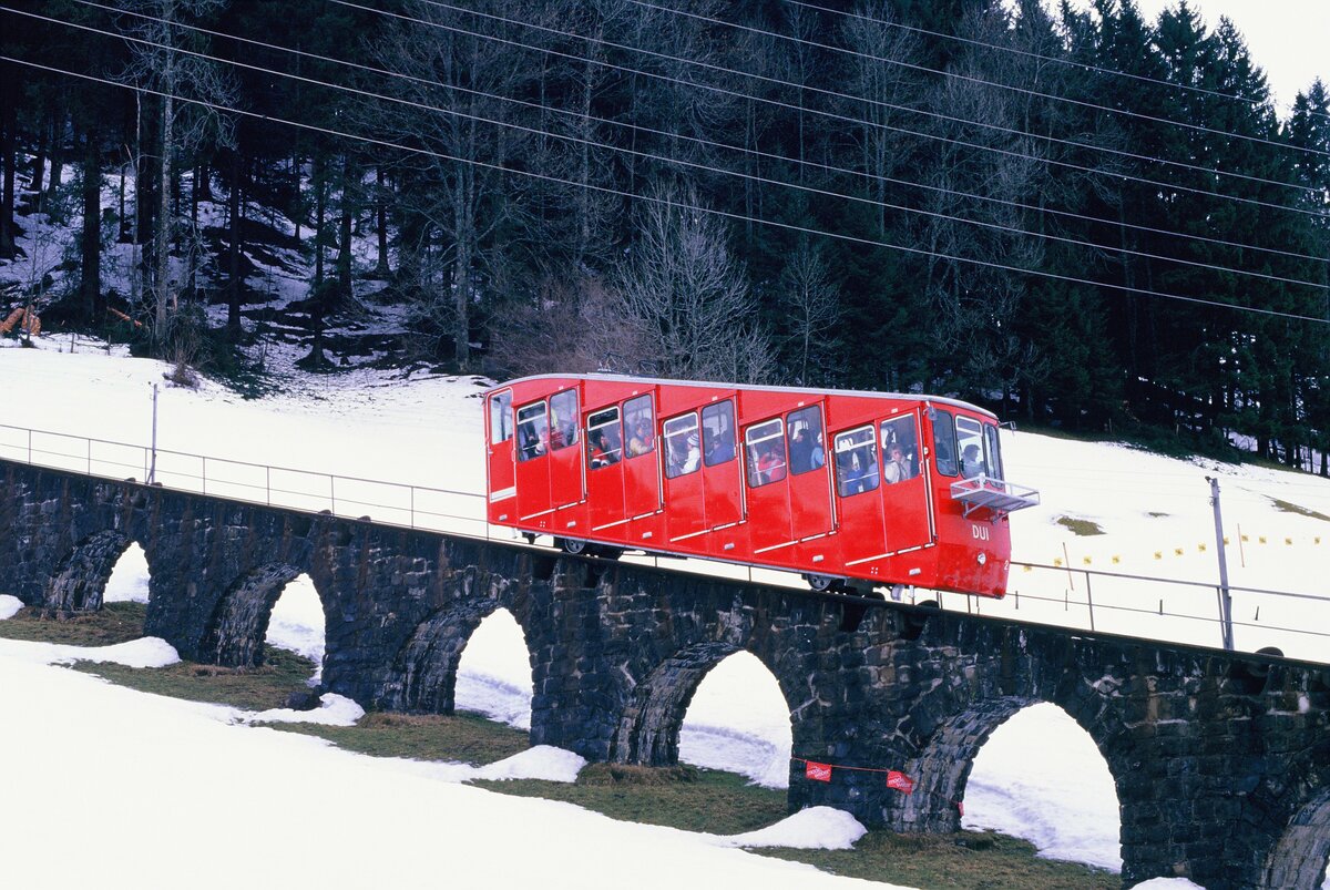 Schweizer Standseilbahn Unterwasser-Iltios (1986)