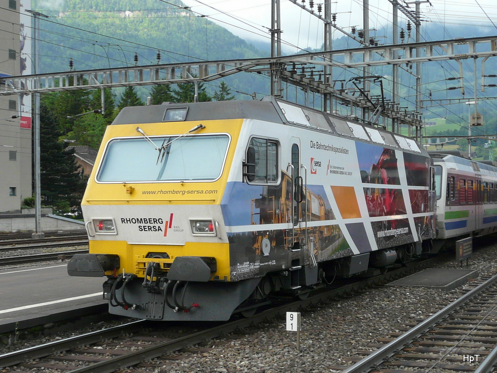 SOB - Lok Re 4/4  456 093-4 am Schluss des Voralpenexpress im Bahnhof von Arth-Goldau am 29.05.2014