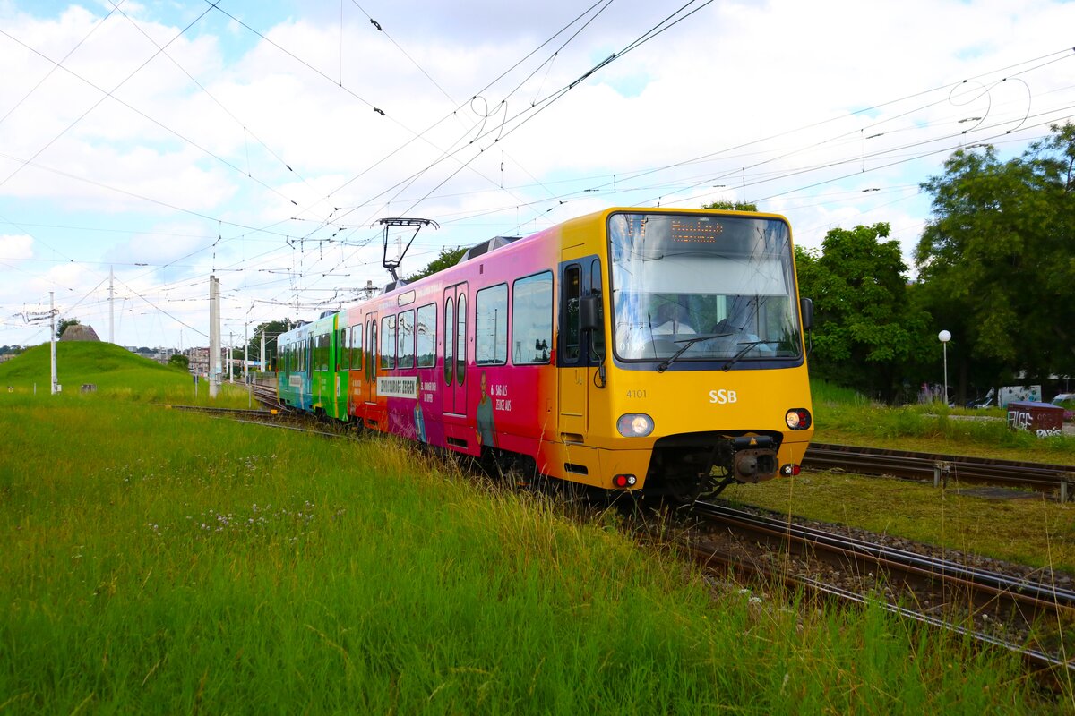 SSB Stuttgart Düwag DT8.9 Wagen 4101 am 07.07.24 in Stuttgart