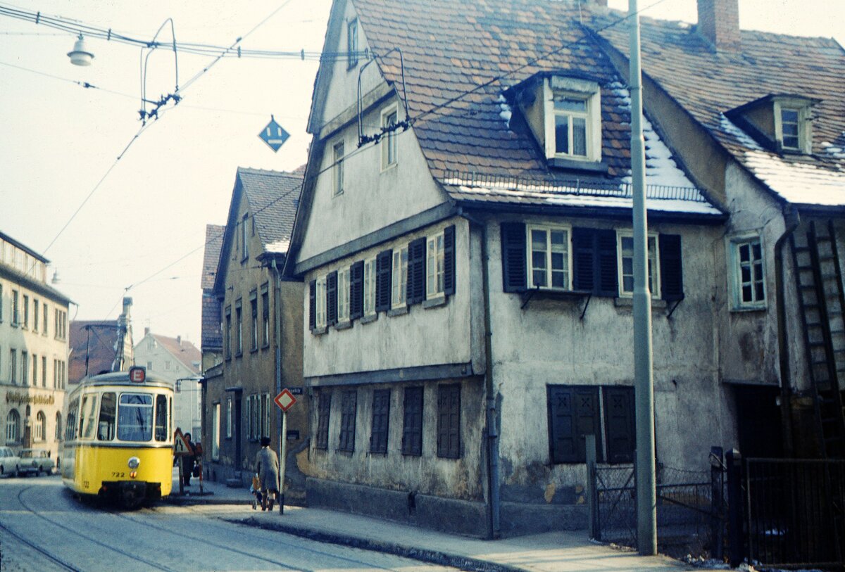 SSB Stuttgart__E-Wagen__GT4 722 in S-Heslach.__03-1971