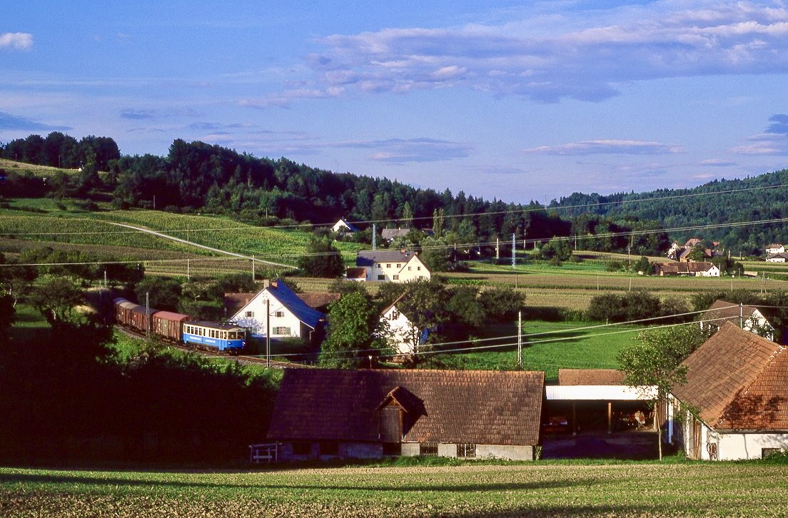 StLB ET1, Oedt bei Feldbach, Strecke Feldbach - Bad Gleichenberg, Zug FG59, 02.08.1989.
