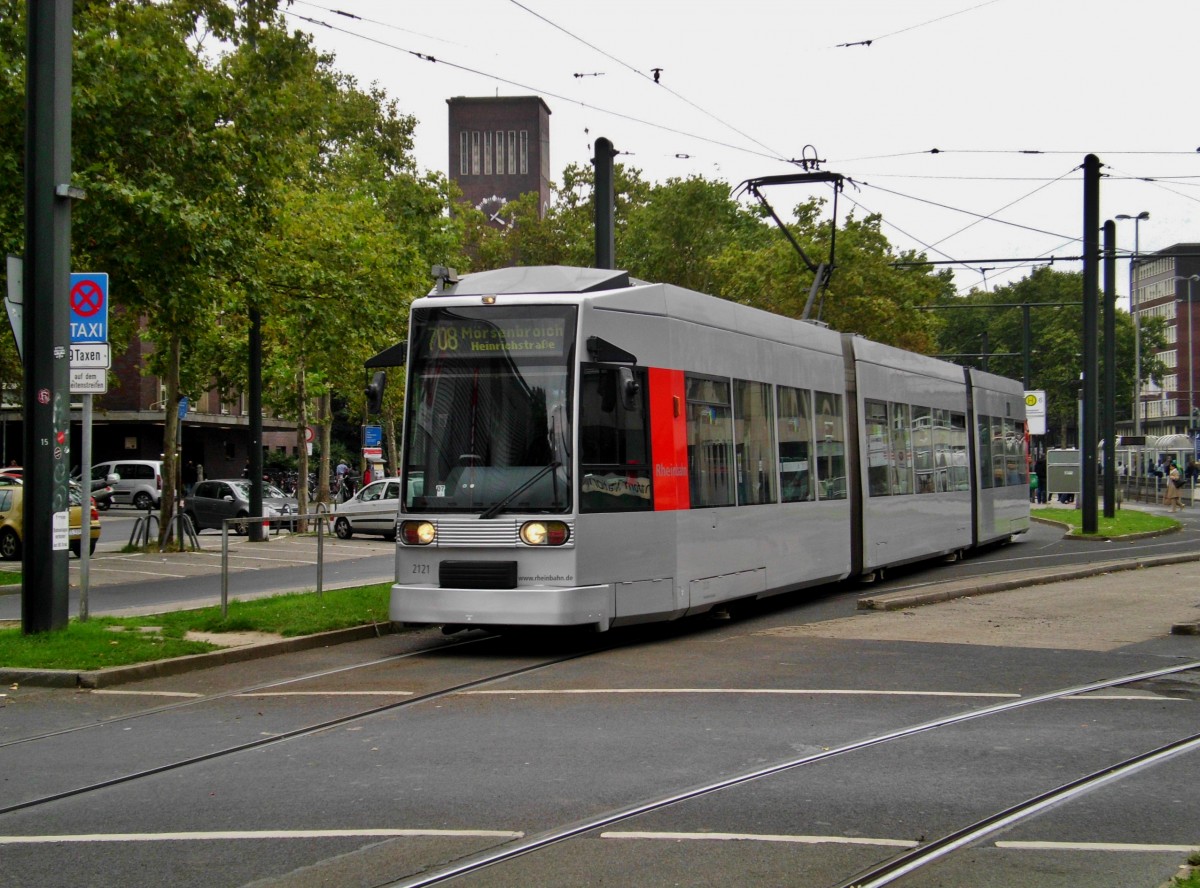 Straßenbahnlinie 708 nach Düsseldorf-Mörsenbroich Heinrichstraße am Hauptbahnhof Düsseldorf.(10.9.2014)
