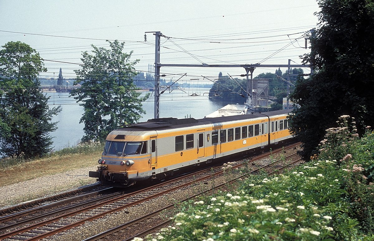 T 2077   Mantes-la-Jolie  23.07.94