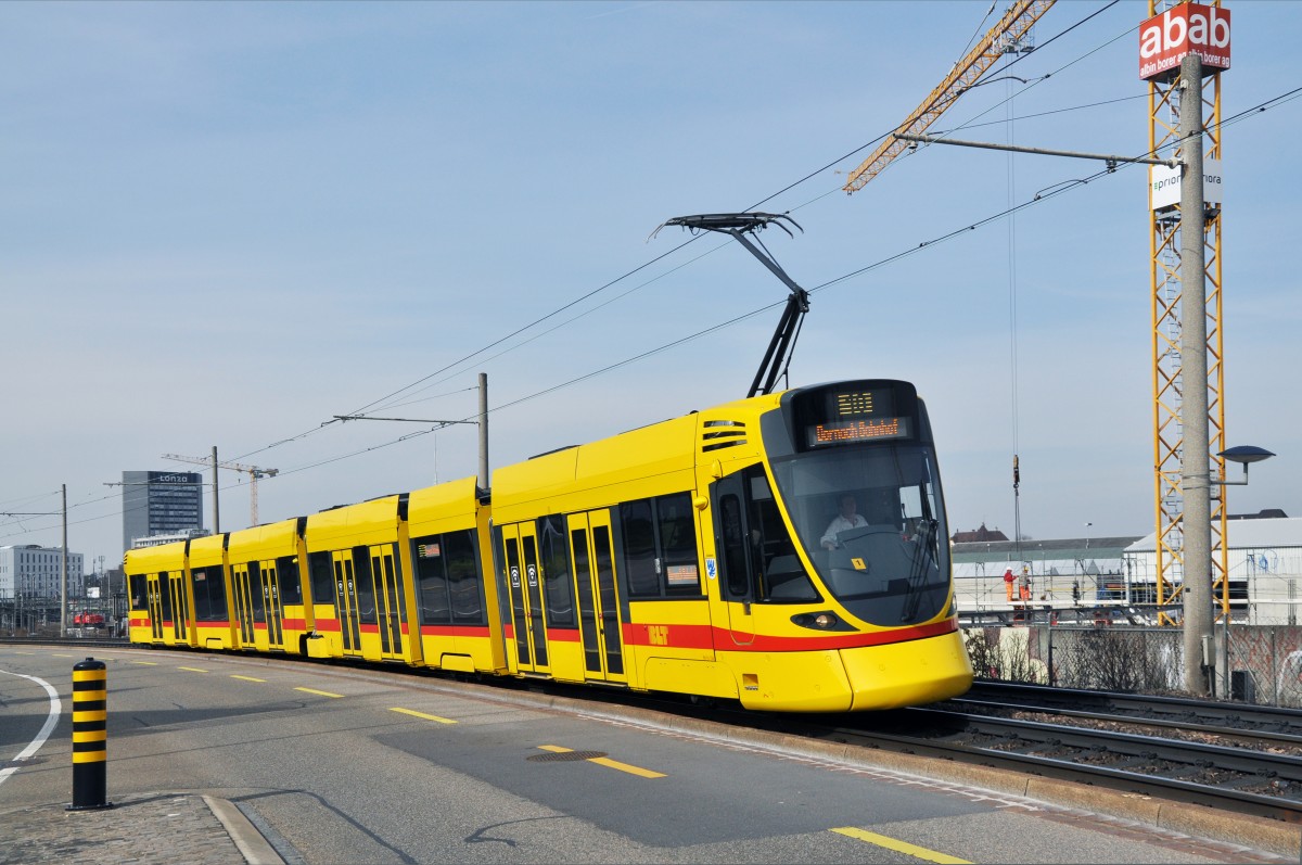 Tango 156 auf der Linie 10 kurz vor der Haltestelle M-Parc. Die Aufnahme stammt vom 11.03.2014.