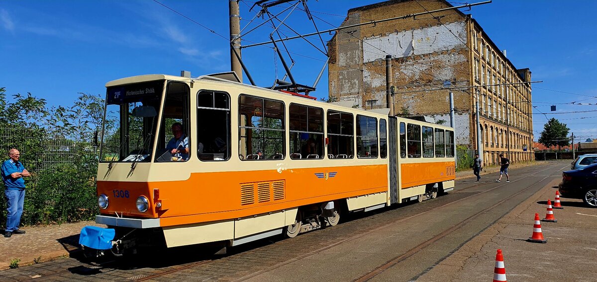 Tatra - Gelenktriebwagen KT4D [Restaurierung 2003-2005, Rückführung 1997, ex Berlin 219 320]