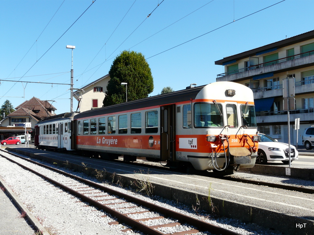 tpf - Regio nach Bulle im Bahnhof von Palzieux am 03.09.2013