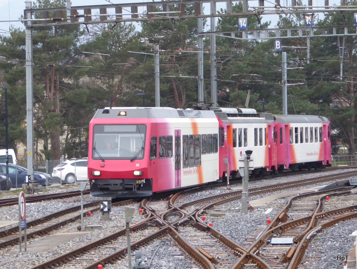 travys ( YSteC ) - Steuerwagen Bt 55 und Triebwagen Be 4/4 1 mit Steuerwagen Bt 51 in Yverdon am 18.02.2016