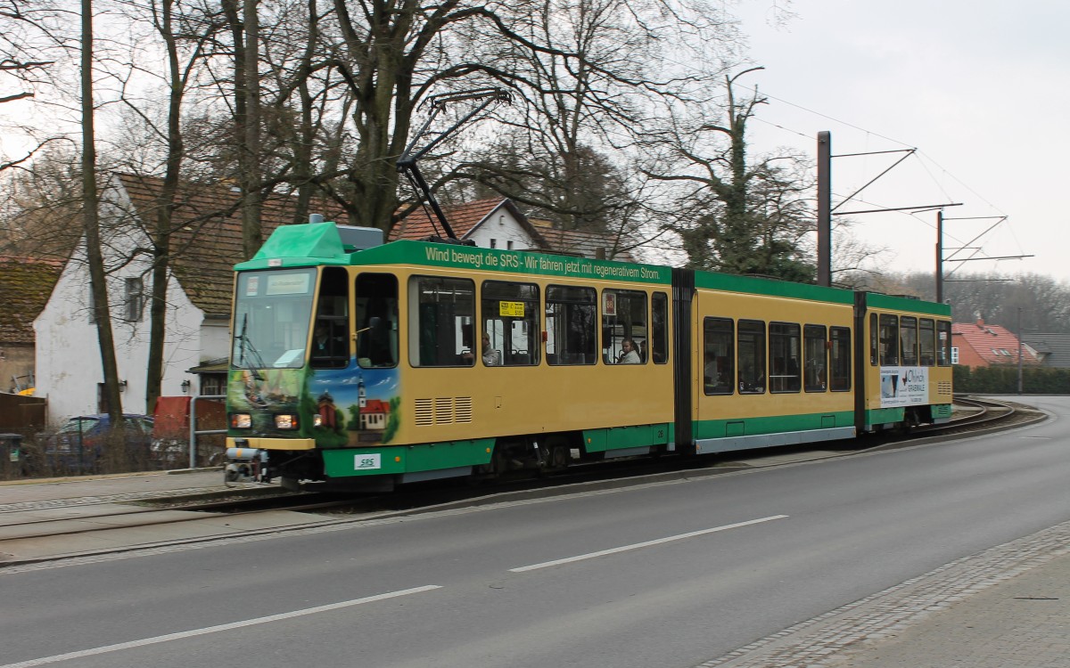 Tw 28 der Schöneicher-Rüdersdorfer-Straßenbahn in Schöneiche.