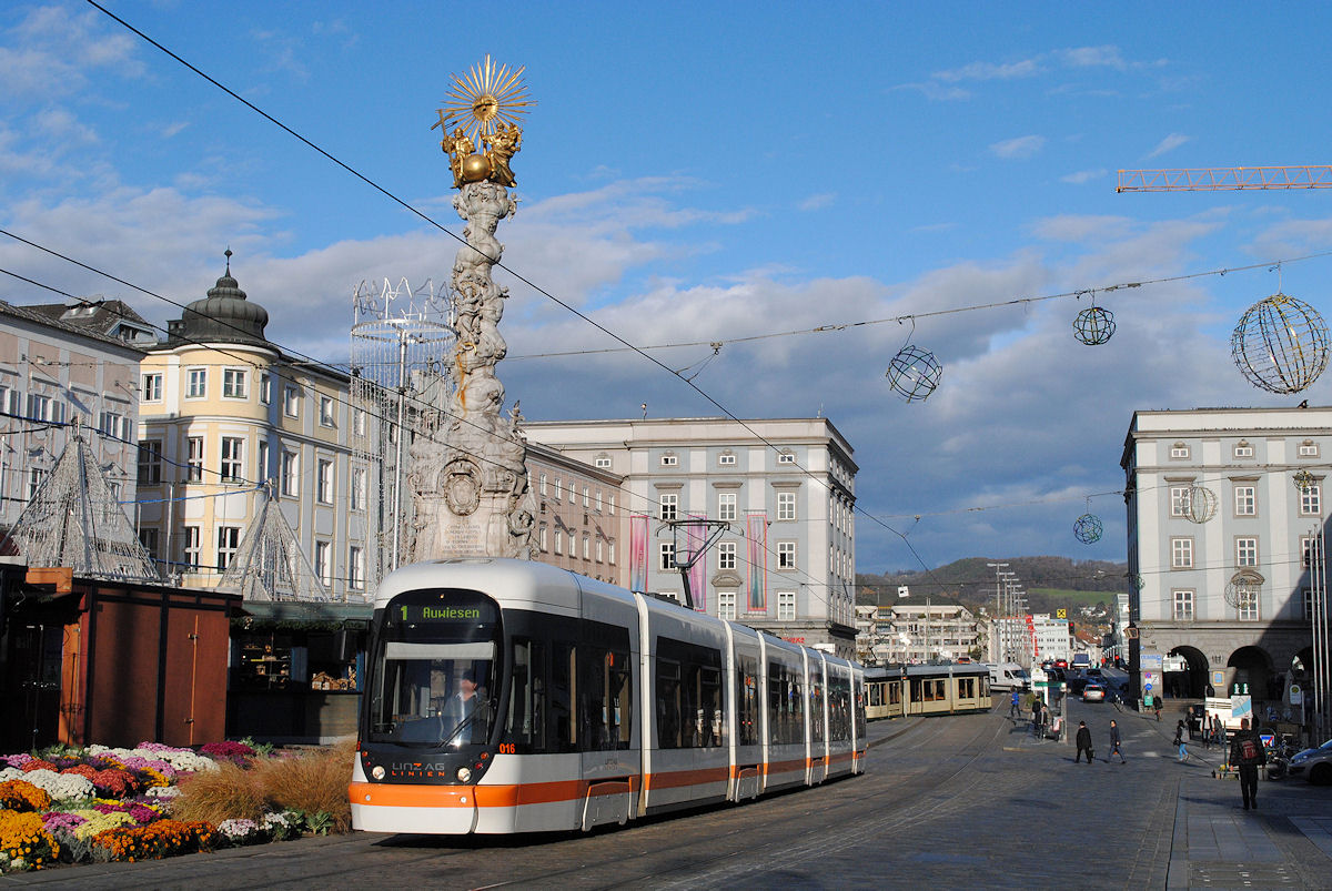 Tw.016, Hauptplatz. (19.11.2015)