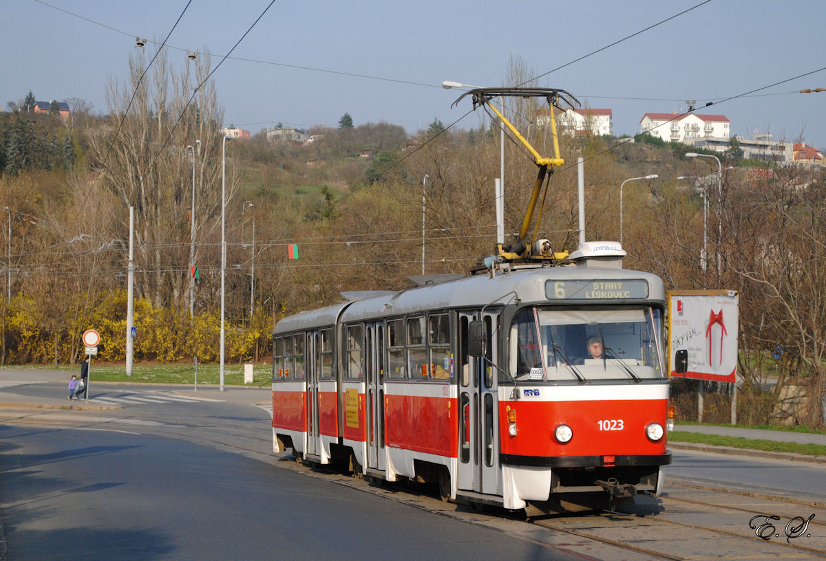 Tw.1023, ulica Kosmova.(29.03.2014)