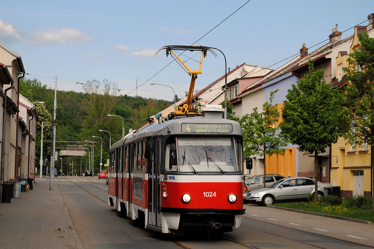 Tw.1024, Obranska ulica.(08.05.2015)