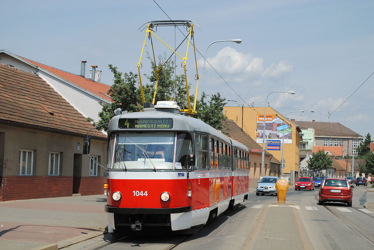 Tw.1044, Obranska ulica. (28.06.2014)