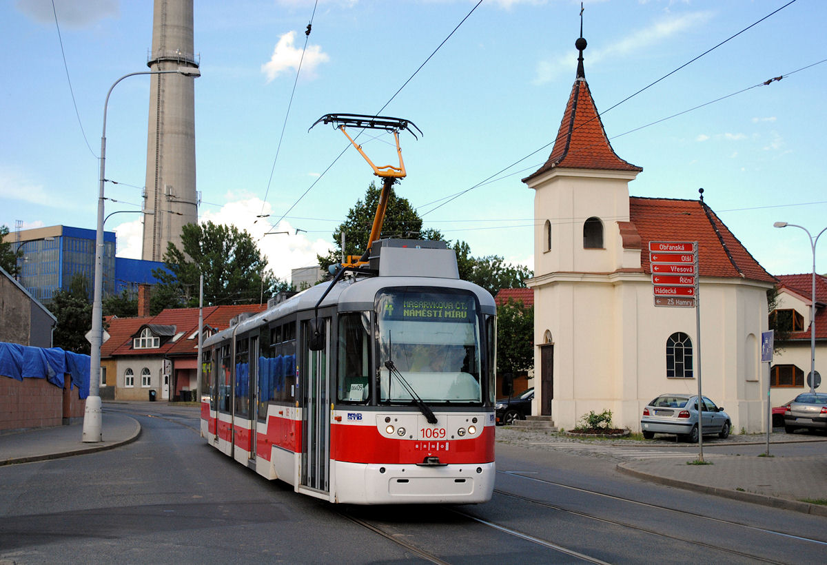 Tw.1069, Obranska ulica. (18.06.2016)