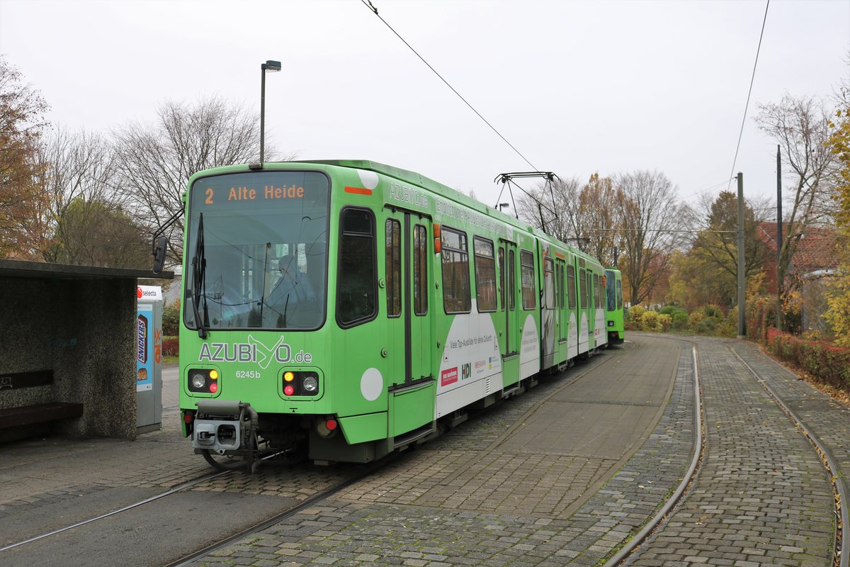 ÜSTRA Hannover Düwag TW6000 Wagen 6245 am 15.11.19 in Hannover