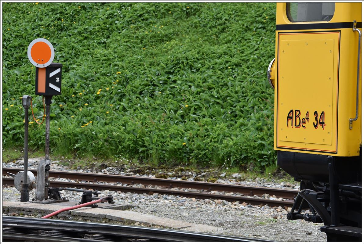 UNESCO Welterbetag bei der RhB. ABe 4/4 I 30 und 34 in Pontresina. (12.06.2016)ABe 4/4 I 34 vor Weiche 34 in Pontresina (12.06.2016)