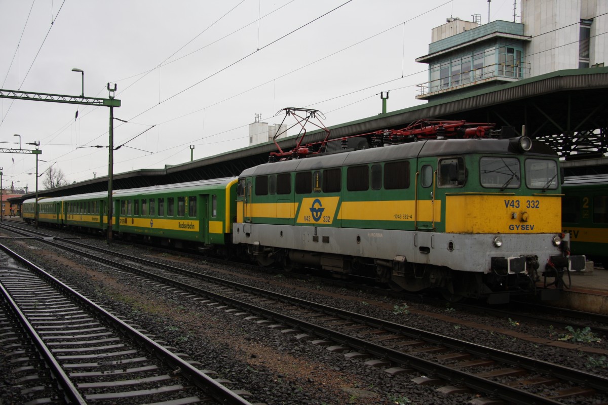 V43 332 Sopron 08.11.2010