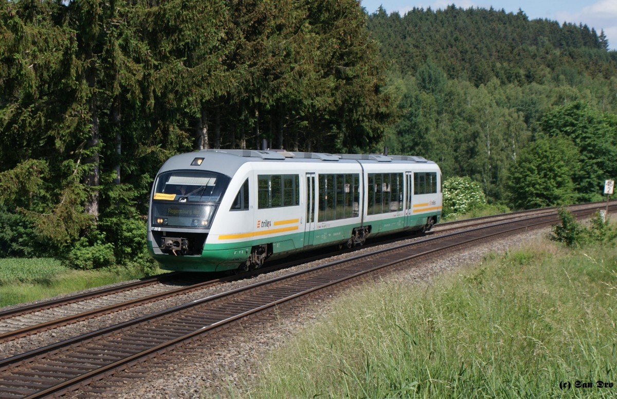 VBG VT20 als Oberpfalzbahn auf dem weg nach Regensburg nahe Reutlas bei Marktredwitz. 17.06.15