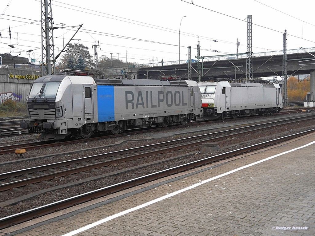 vectron 193 801-8 und 186 148 waren abgestellt am 15.11.13 beim bhf harburg