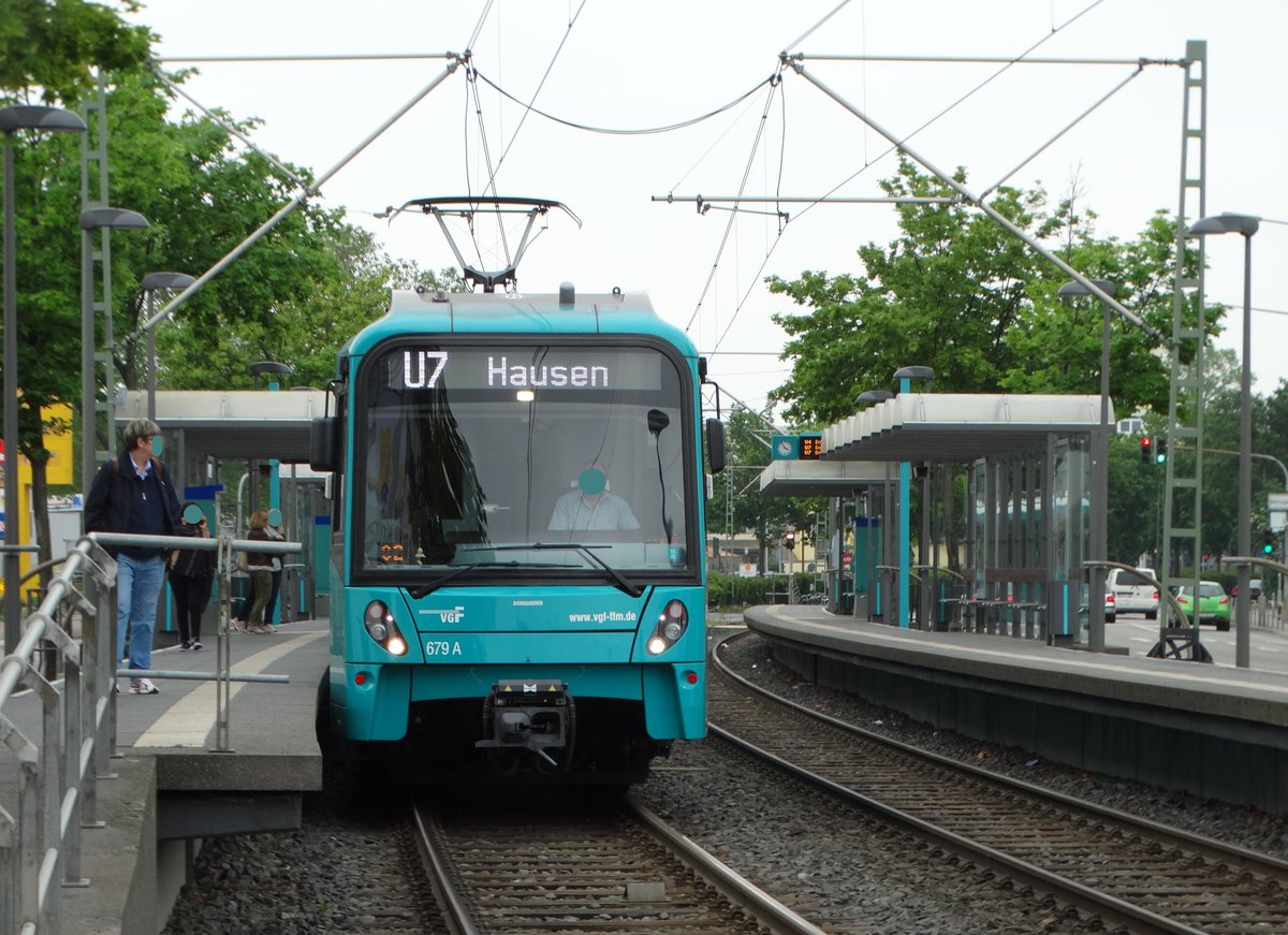 VGF Bombardier U5-25 Wagen 679 am 25.05.16 in Frankfurt Enkheim