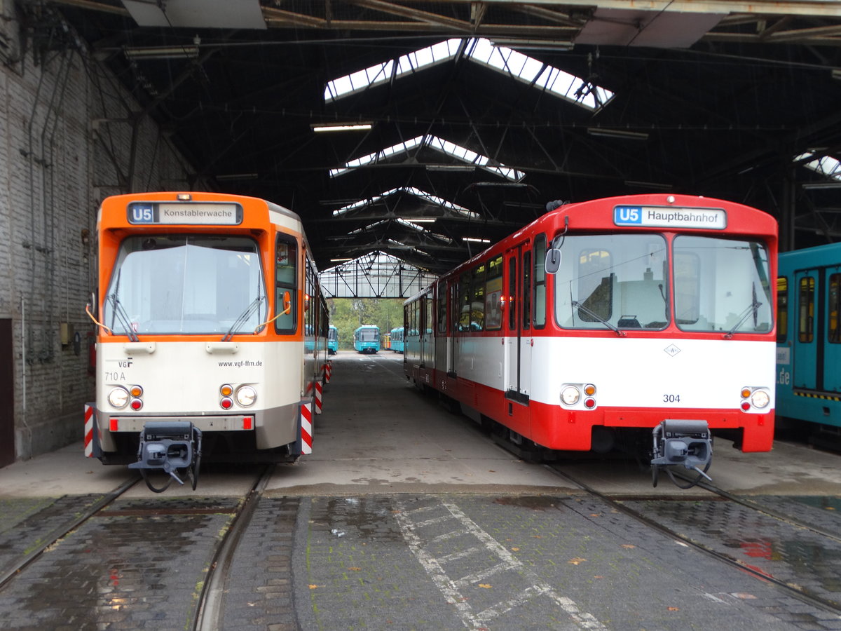 VGF Düwag Ptb Wagen 710 und U2 Wagen 304 am 05.11.16 in Frankfurt Betriebshof Eckenheim bei einer kleinen Parade