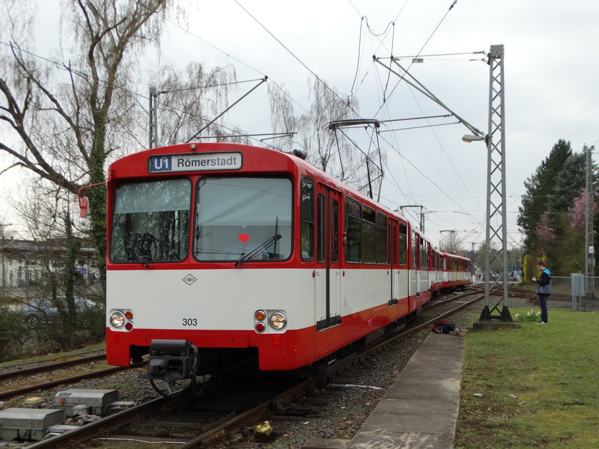 VGF Düwag U2 Wagen 303 am 03.04.16 in Oberursel