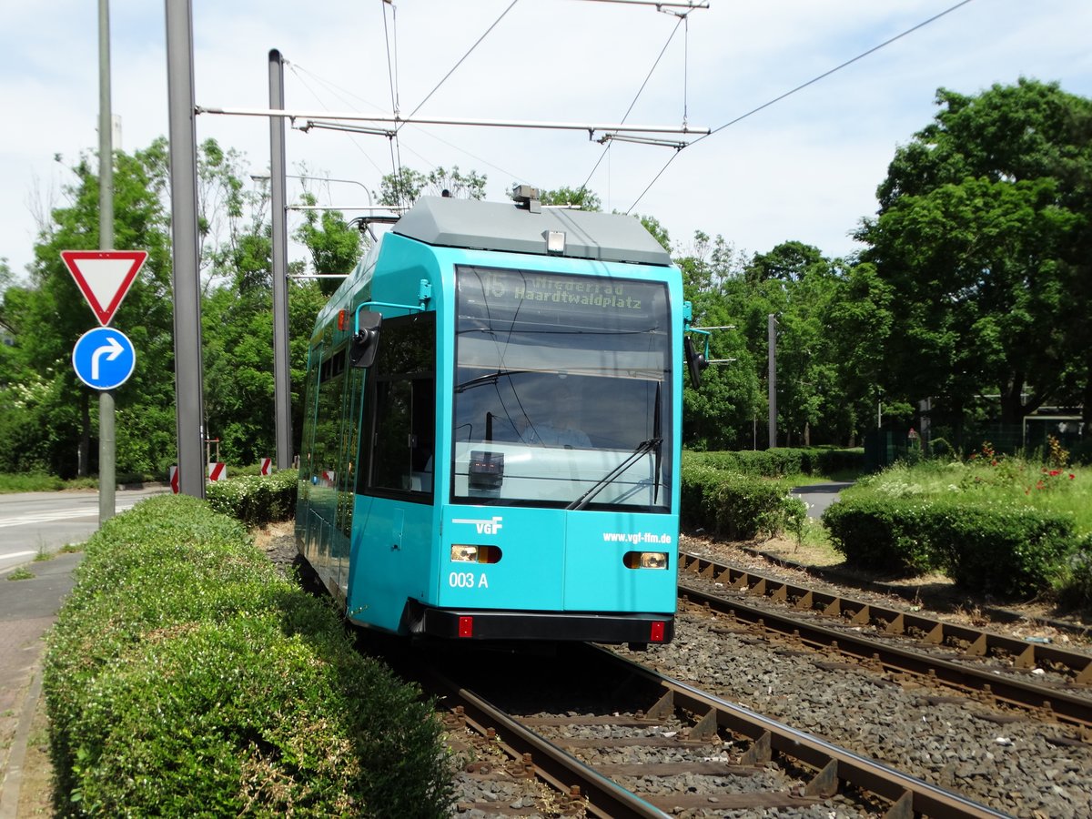 VGF Düwag/Siemens R-Wagen 003 am 28.05.17 in Frankfurt am Main