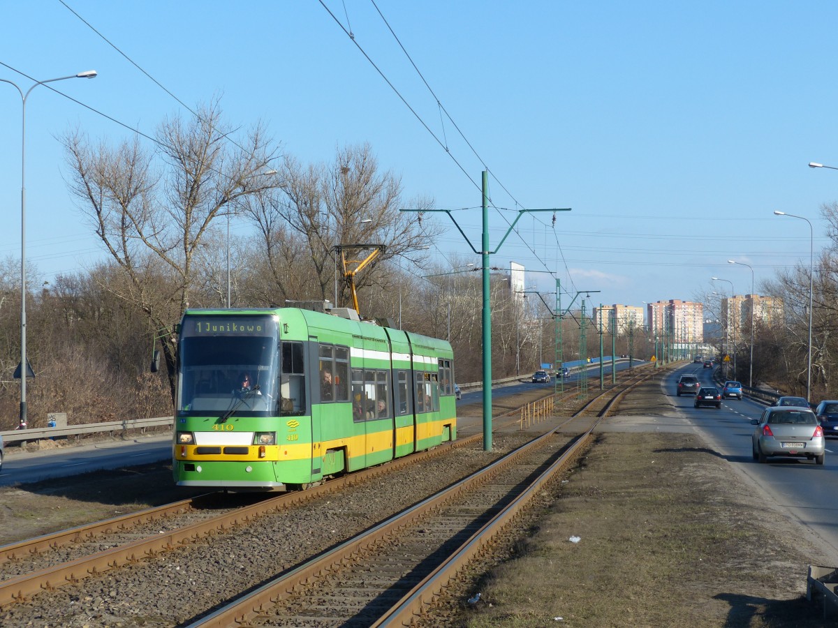 Von der Tatra-Baureihe RT6N1 wurde Ende der 90er Jahre 10 Fahrzeuge beschafft, laut Wikipedia sind die Fahrzeuge aber so unzuverlässig, dass man sie nach Möglichkeit ausrangieren möchte. 23.2.2014, Poznan, Hetmańska