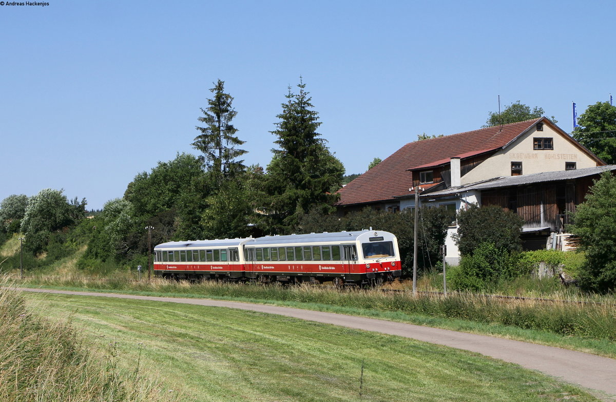 VS 250 und VT 411 als RB 22274 (Engstingen-Münsingen) bei Kohlstetten 1.7.18