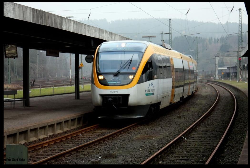 VT 2.07 der Eurobahn erreicht am 1.12.2014 um 14.47 Uhr Altenbeken.