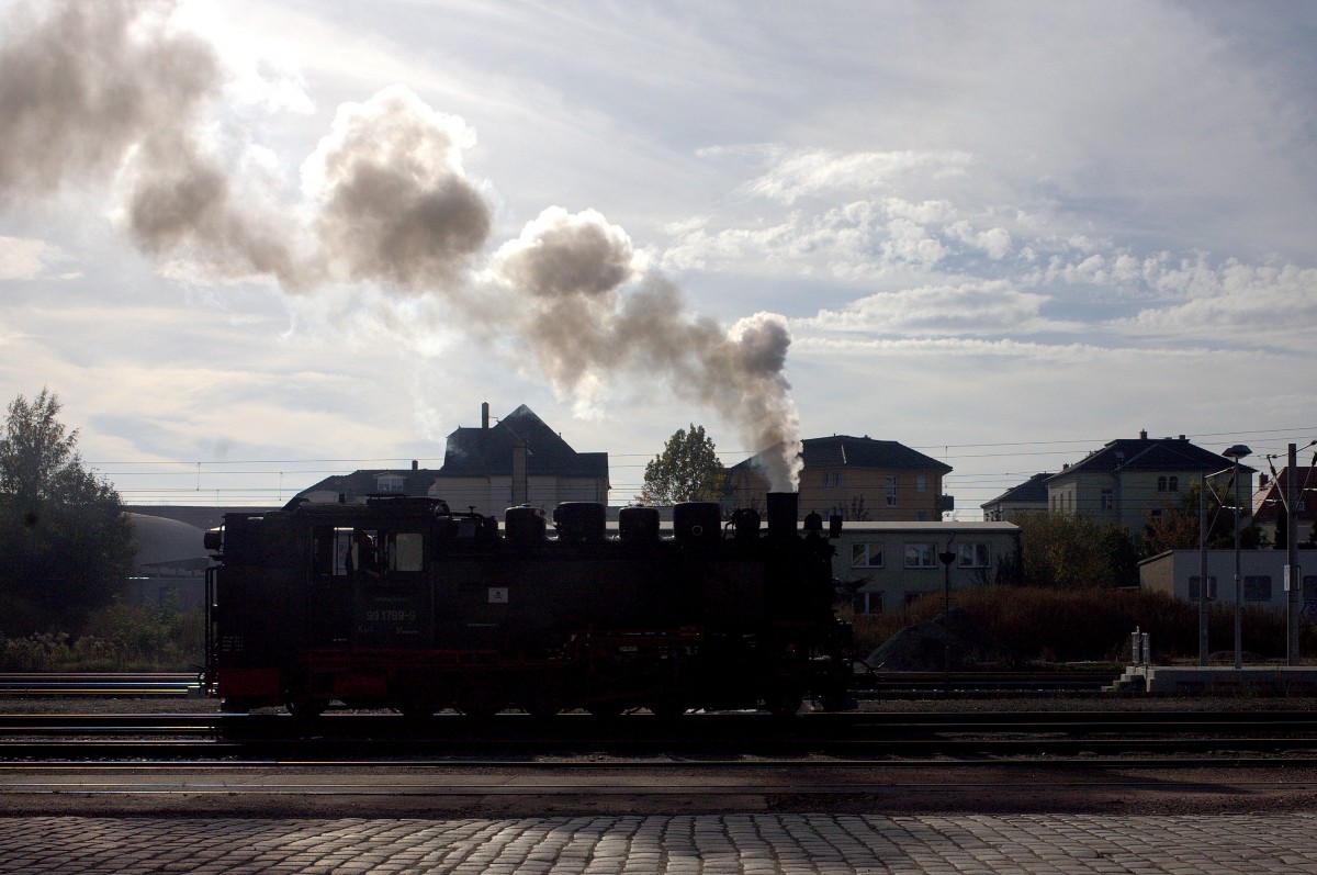 Wo Licht, da auch Schatten, aber 99 1789 - 9 braucht sich nicht zu verstecken.
Radebeul Ost 02.11.2014 12:52 Uhr.