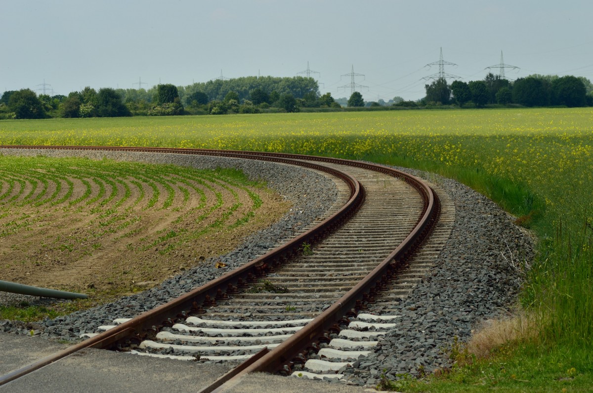 Zufahrtsgleis zu einem Umspannwerk bei Niederaussem Rheidt....18.5.2014