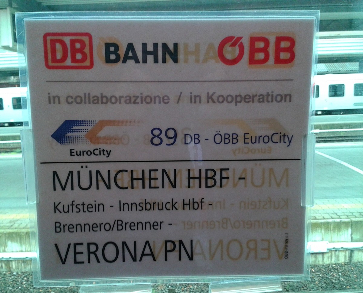 Zuglaufschild des EC 89  DB - ÖBB EuroCity  am 15.5.2015