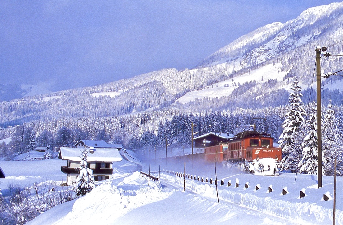 1020 014 + 1044 097, Fieberbrunn, 21.12.1986.
