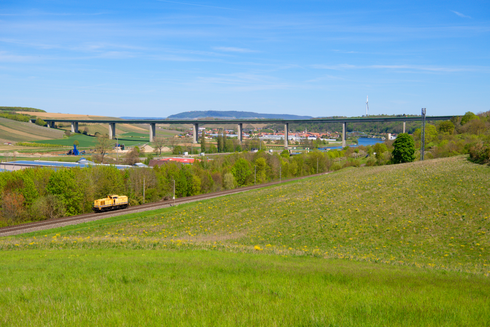 202 390 Leonhard Weiss als Lz bei Marktbreit Richtung Würzburg, 09.05.2021