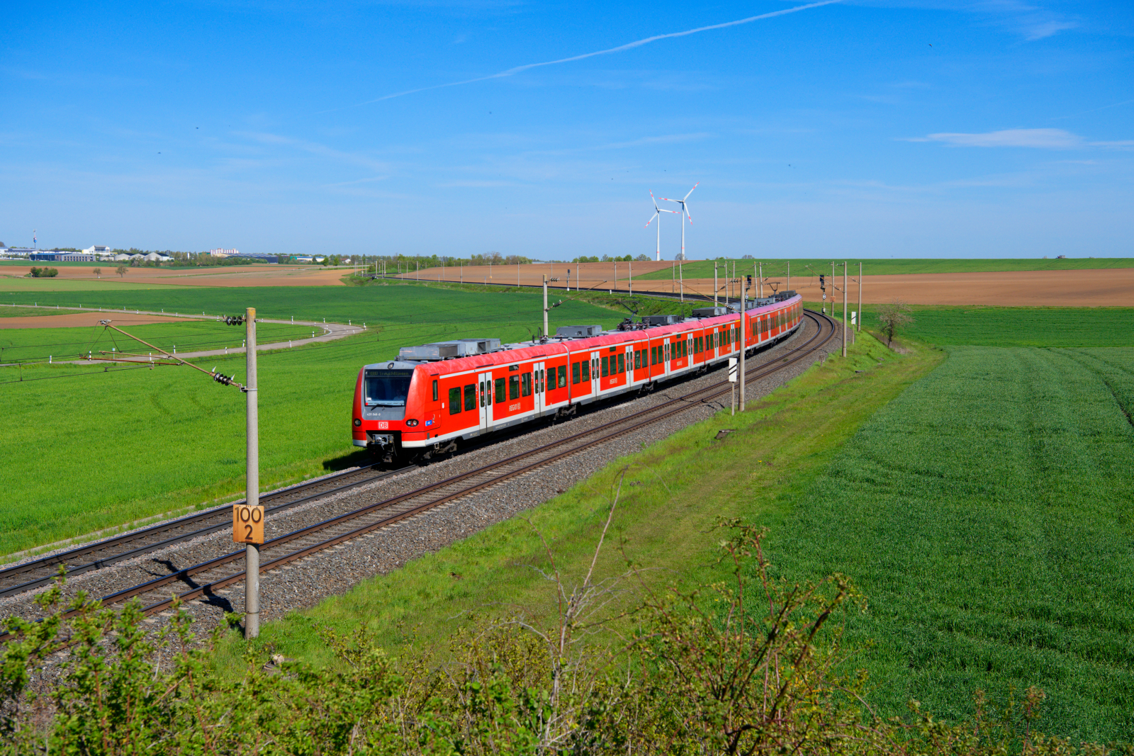 425 046 DB Regio als RB 58109 (Würzburg Hbf - Treuchtlingen) bei Uffenheim, 09.05.2021