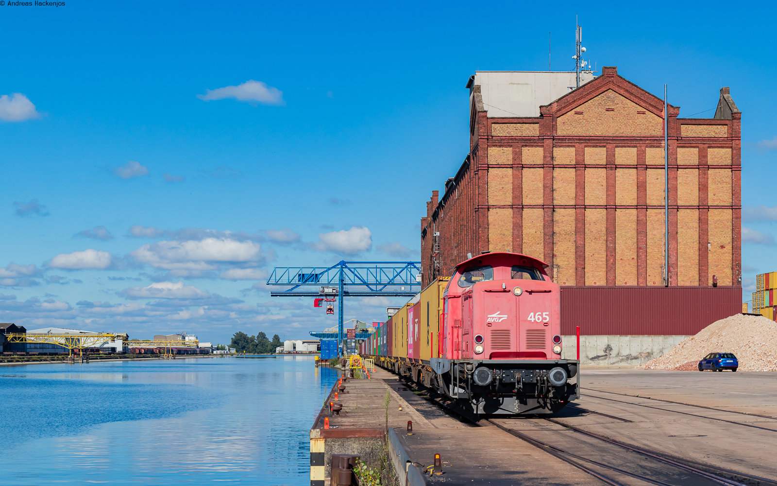 AVG 465 mit einem Containerzug im Kehler Hafen 6.9.24