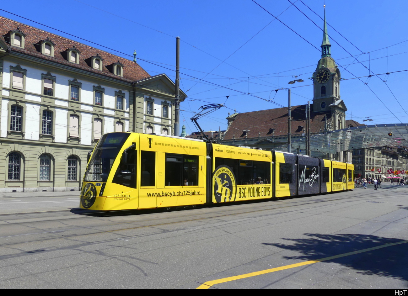 Bern Mobil - Be 6/8 671 unterwegs auf der Linie 9 in der Stadt Bern am 25.06.2023