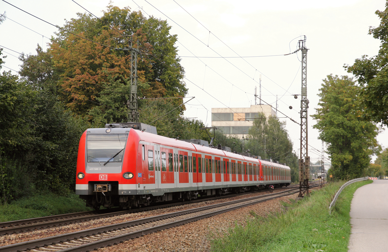 DB Regio 423 088 + 423 086 // Markt Schwaben // 15. September 2018