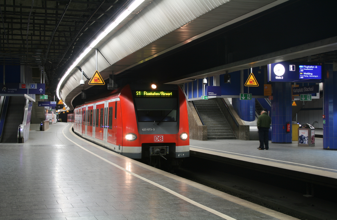 DB Regio 423 173 // München Karlsplatz (Stachus) // 14. März 2010