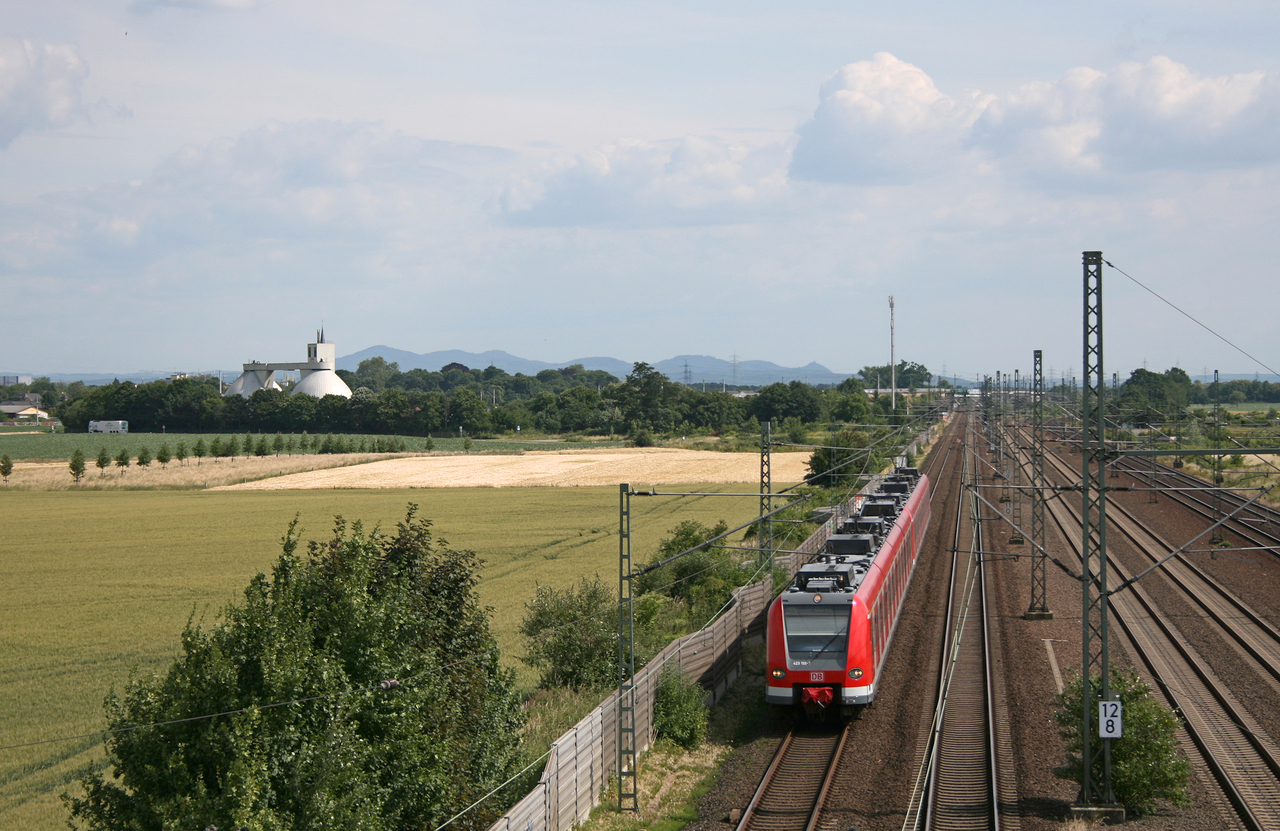 DB Regio 423 195 + 423 xxx // Köln-Porz // 23. Juni 2009