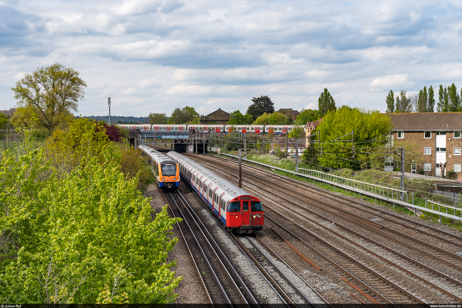 London Underground 1972 Stock & Overground Class 710 / London Northwick Park, 26. April 2024