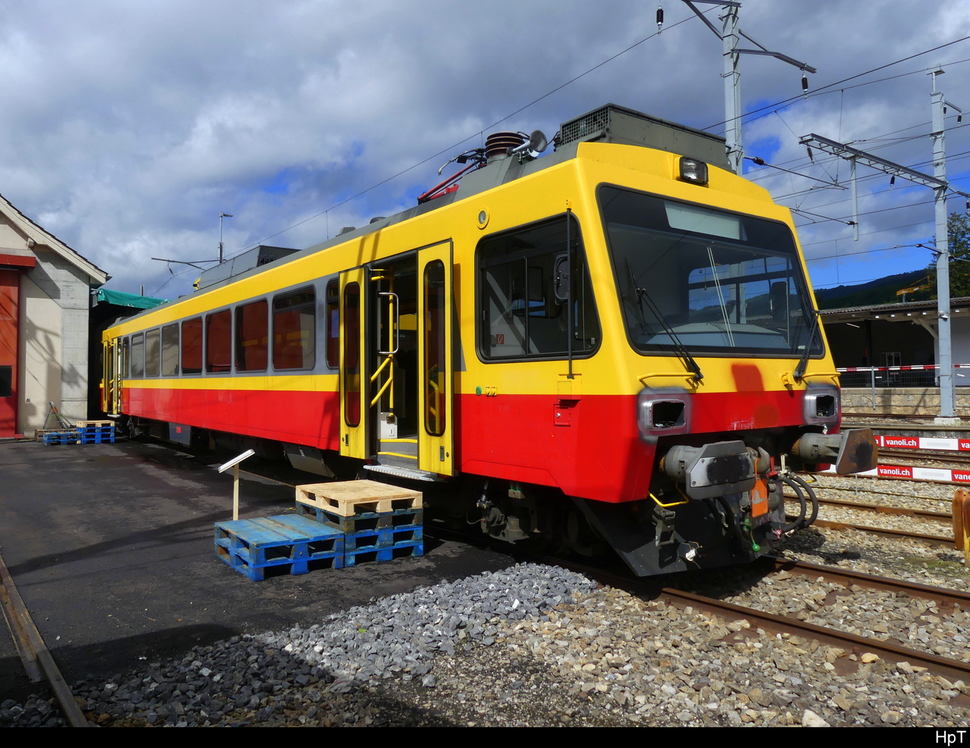 OeBB - ex Montafonerbahn Triebwagen  Be 4/4  94 85 7 546 109-0 abgestellt im Bhf. Balsthal anlässlich der 125 Jahr Feier der OeBB am 2024.06.15