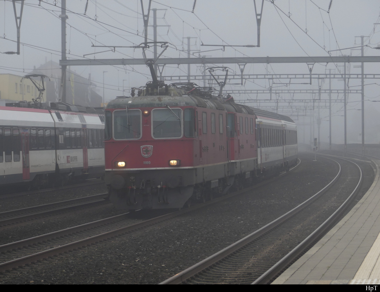 SBB - 420 199 + 420 ?? unterwegs in Nebel in Rothrist am 05.10.2022