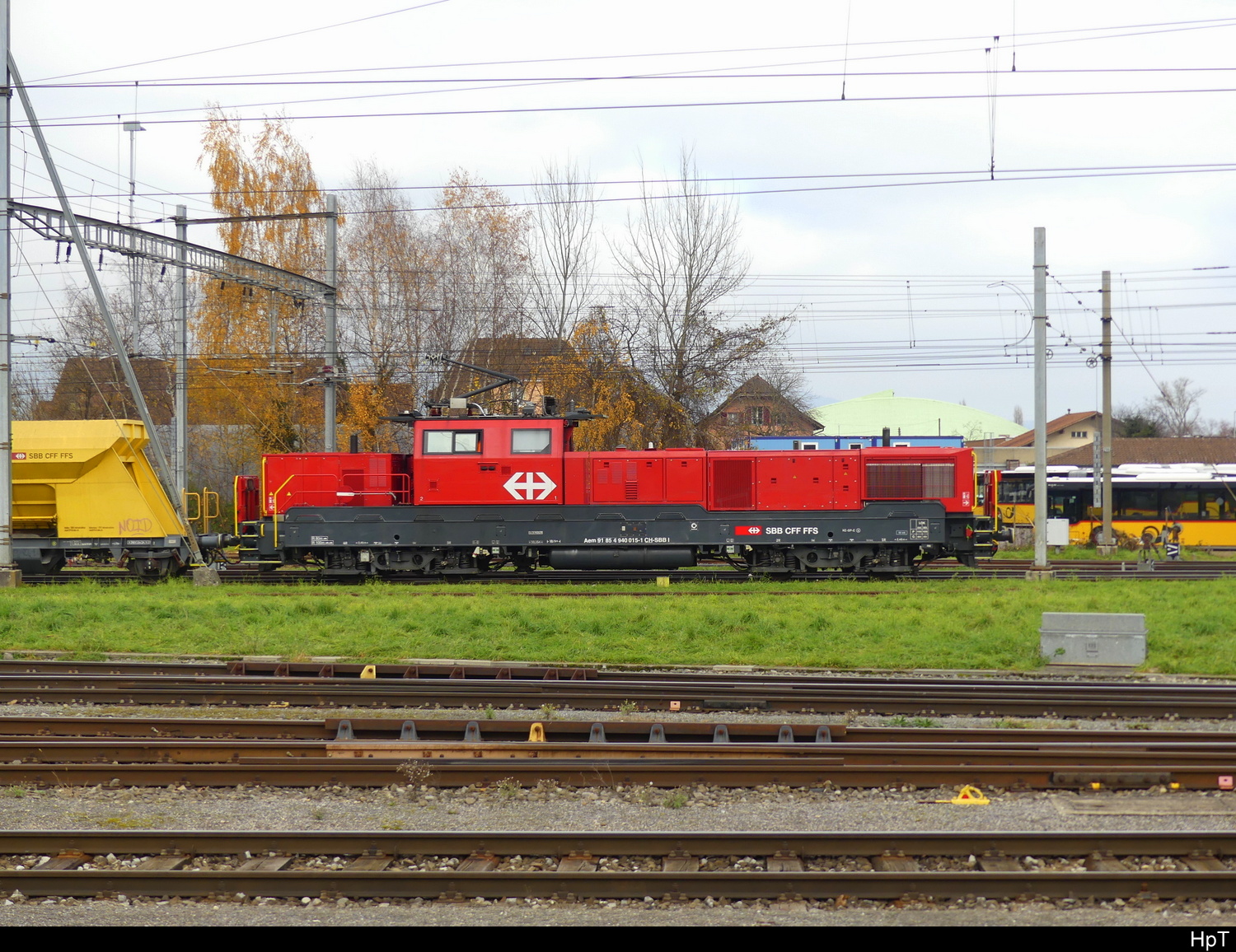 SBB - Aem  Lok 940 015-1 unterwegs in Yverdon am 2024.11.30