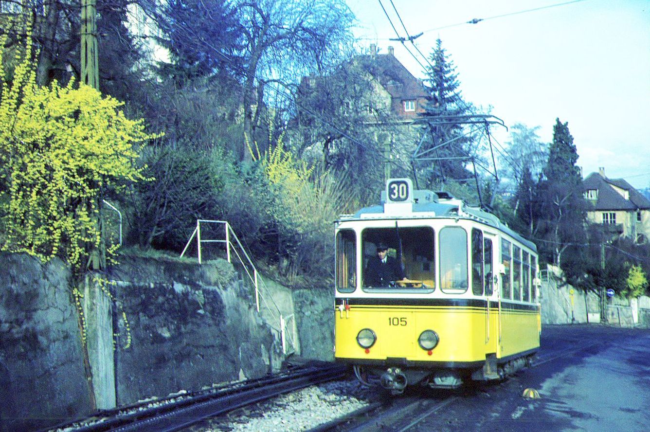 Tw 105 (vor der Modernisierung) an der Ausweiche Wielandshöhe__04-1972