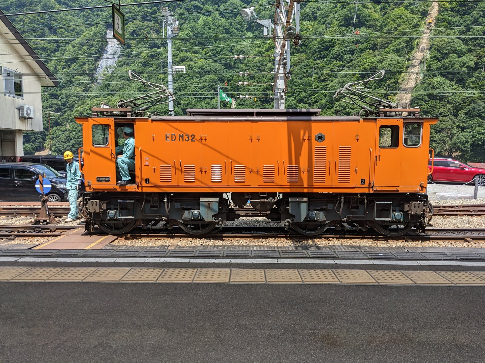 Unazuki, Janpan 04.08.2024 Die ED M32 kam gerade von einer Betriebsfahrt aus der Kurobe-Schlucht zurück.