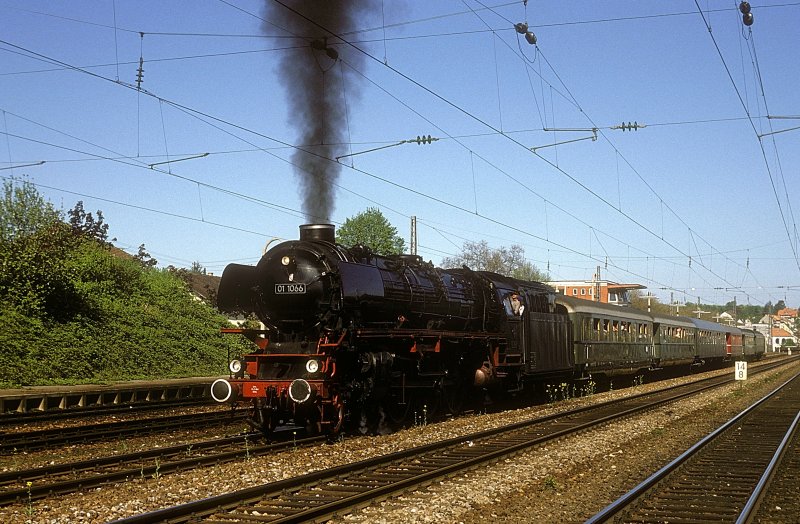 01 1066  Bretten  19.04.76