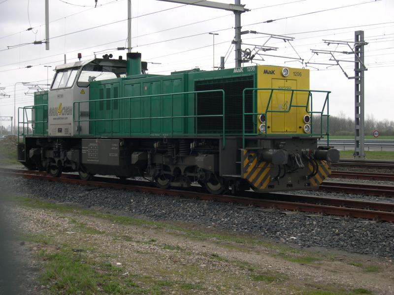 10-4-2005 op standplaats maasvlakte